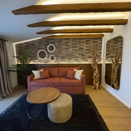 Urban Gem In The Heart Of Naoussa A Stylish Escape Lägenhet Naousa  Exteriör bild